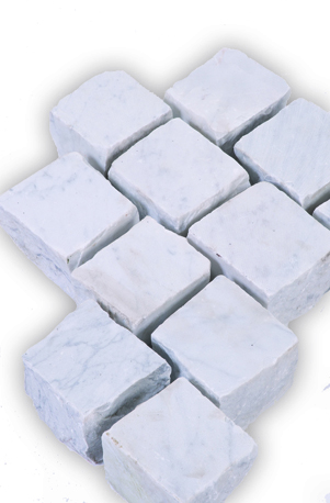 Pflastersteine Carrara milchig weiß, sehr edel